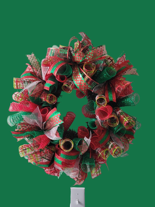 Holiday Spirit Wreath